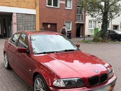 BMW 323