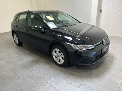 Gebraucht VW Golf VIII Life 110 PS (80 kW) 2023 Schwarz Limousine