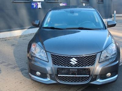 Gebraucht Suzuki Kizashi Sport 178 PS (130 kW) 2011 Grau Limousine