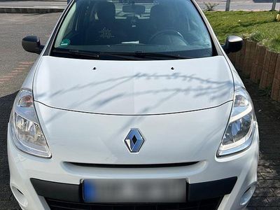 Gebraucht Renault Clio IV 75 PS (55 kW) 2012 Weiß Kleinwagen