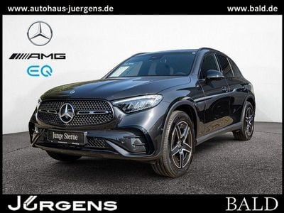 Grau graphitgrau metallic Gebraucht 2024 Mercedes GLC300 AMG SUV | 61.490 € (Fairer Preis)