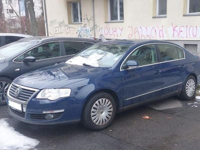 Gebraucht VW Passat 131 PS (96 kW) 2006 Blau Limousine