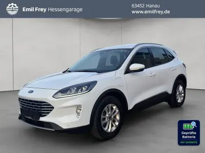 Gebraucht Ford Kuga Titanium 224 PS (164 kW) 2022 Frozen white SUV
