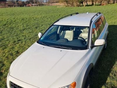 Gebraucht Volvo XC70 Momentum 163 PS (119 kW) 2011 Weiß Kombi