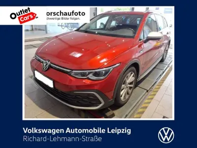 Gebraucht VW Golf Alltrack 200 PS (147 kW) 2022 Rot Kombi