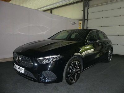 Gebraucht Mercedes A180 Advanced 136 PS (100 kW) 2024 Kosmosschwarz  metalliclack Kleinwagen