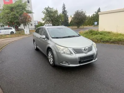 Gebraucht Toyota Avensis Executive 147 PS (108 kW) 2009 Grau Kombi