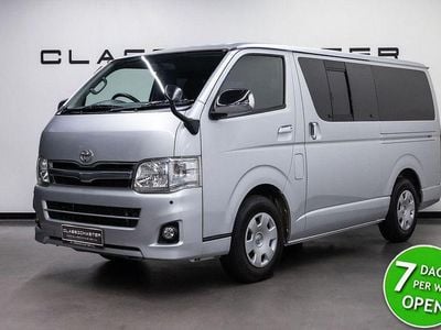Gebraucht Toyota HiAce 133 PS (97 kW) 2010 Silber Van / Kleinbus