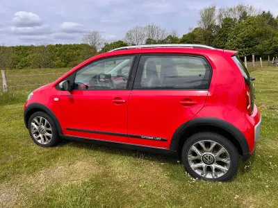 Brugt VW cross up!