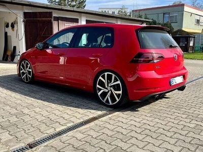 VW Golf