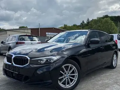 Gebraucht BMW 320 Performance 190 PS (139 kW) 2022 Schwarz Kombi
