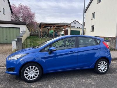 Gebraucht Ford Fiesta 82 PS (60 kW) 2013 Blau Kleinwagen