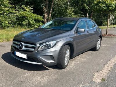 Mercedes GLA200