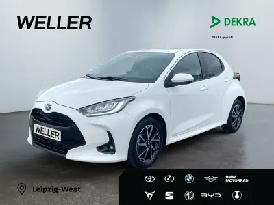 Gebraucht Toyota Yaris Hybrid Team 116 PS (85 kW) 2022 Schneeweiß Kleinwagen