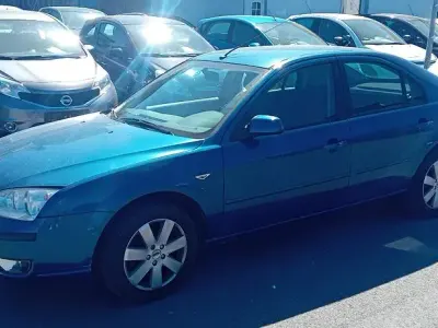 Używany Ford Mondeo Futura 125 KM (91 kW) 2007 Niebieski Sedan/Limuzyna