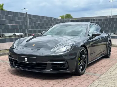 Gebraucht Porsche Panamera 4 E-Hybrid Chrono 330 PS (242 kW) 2020 Vulkangrau Kleinwagen
