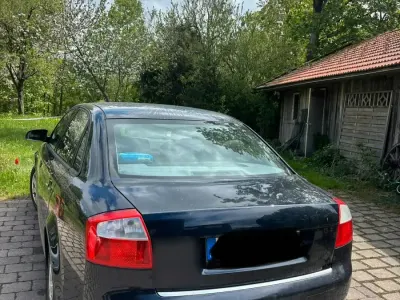 Gebraucht Audi A4 2001 Blau Limousine