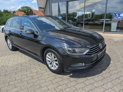 Gebraucht VW Passat Comfortline 150 PS (110 kW) 2019 Deep black perleffekt Kombi