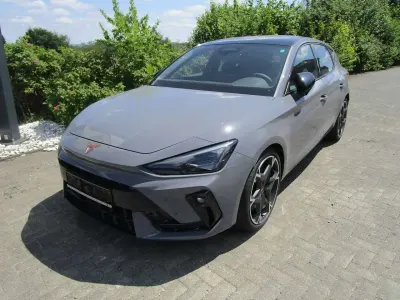 Neu Cupra Leon VZ 300 PS (220 kW) 2026 Graphengrau Limousine