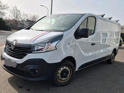 Gebraucht Renault Trafic 121 PS (88 kW) 2019 Weiß Van / Kleinbus