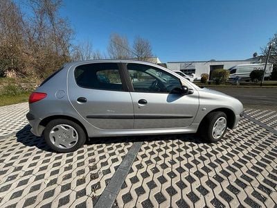Usata Peugeot 206 60 CV (44 kW) 2000 Argento Berlina