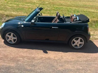 Gebraucht Mini One Cabriolet 98 PS (72 kW) 2010 Schwarz Cabrio