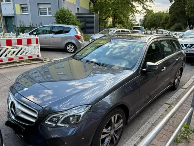 Gebraucht Mercedes E250 204 PS (150 kW) 2015 Grau Kombi