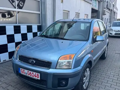 Gebraucht Ford Fusion 100 PS (73 kW) 2007 Blau Kleinwagen