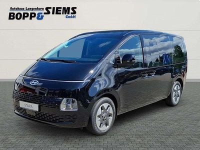 Neu Hyundai Staria Signature 160 PS (117 kW) 2025 Abyss black Van / Kleinbus