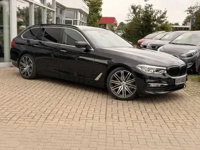 Gebraucht BMW 520 Performance 190 PS (139 kW) 2017 Schwarz Kombi
