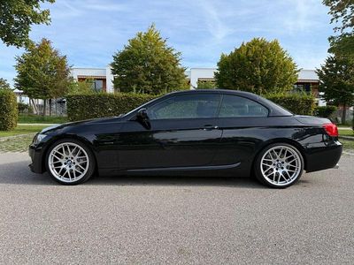 Gebraucht BMW 330 Cabriolet Exclusive 272 PS (200 kW) 2013 Schwarz Cabrio