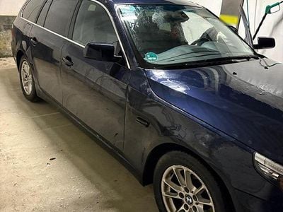 Gebraucht BMW 525 197 PS (144 kW) 2009 Blau Kombi