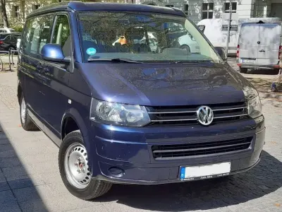 Begagnad VW Transporter Beach 140 HK (102 kW) 2010 Blå Van