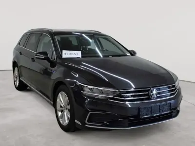 Gebraucht VW Passat GTE 156 PS (114 kW) 2022 Mangangrau metallic Kombi