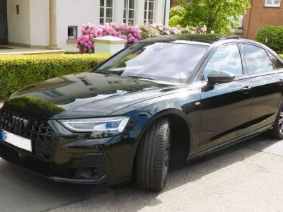 Gebraucht Audi A8 Ambiente 340 PS (250 kW) 2023 Schwarz Limousine