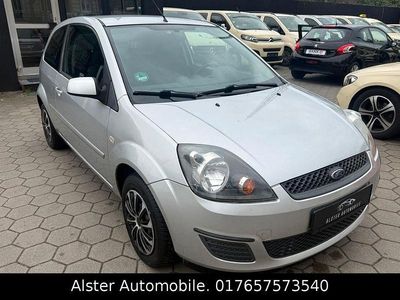 Usata Ford Fiesta Style 80 CV (58 kW) 2008 Argento Utilitaria
