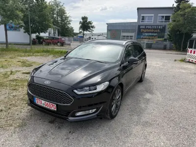 Gebraucht Ford Mondeo Vignale 179 PS (131 kW) 2018 Schwarz SUV