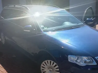 Gebraucht VW Passat 105 PS (77 kW) 2006 Blau Kombi
