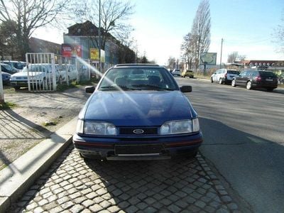Usado Ford Sierra 120 HP (88 kW) 1992 Azul Sedan