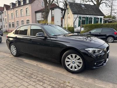 Gebraucht BMW 318 Advantage 150 PS (110 kW) 2017 Schwarz Limousine