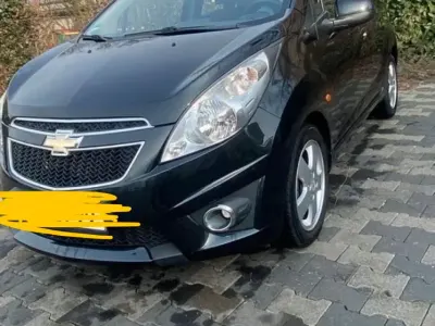 Gebraucht Chevrolet Spark 82 PS (60 kW) 2010 Schwarz Kleinwagen