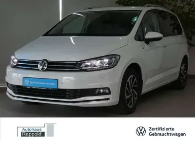 Gebraucht VW Touran Comfortline 150 PS (110 kW) 2019 Pure white Van / Kleinbus