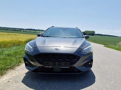 Używany Ford Focus ST-Line 125 KM (91 kW) 2019 Szary Kombi
