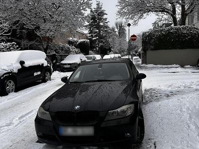 Gebraucht BMW 316 116 PS (85 kW) 2011 Schwarz Limousine