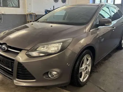 Używany Ford Focus 150 KM (110 kW) 2011 Brązowy Kombi