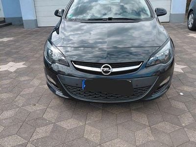 Gebraucht Opel Astra Selection 116 PS (85 kW) 2015 Schwarz Kombi