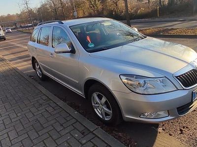 Silber Gebraucht 2013 Skoda Octavia Kombi | 4.500 € (Etwas zu teuer)
