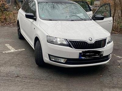 Gebraucht Skoda Rapid 105 PS (77 kW) 2014 Weiß Kleinwagen