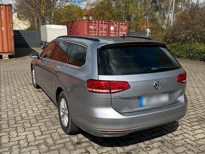 Usata VW Passat 150 CV (110 kW) 2018 Argento Station wagon