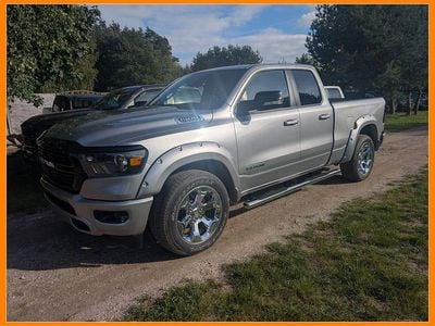 Silber Gebraucht 2022 Dodge Ram Abholung | 33.149 €